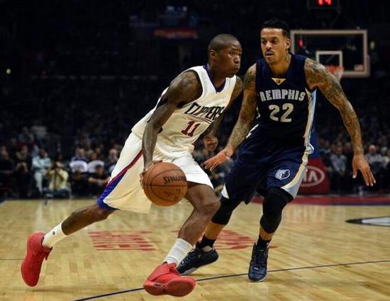 争十分激烈 争十分激烈