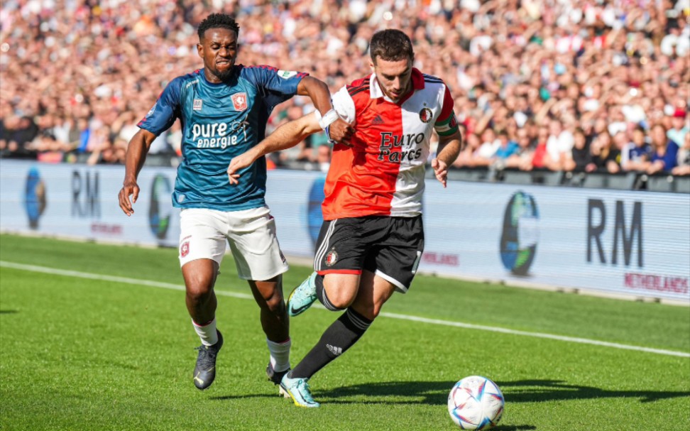 估里夫斯在 估里夫斯在